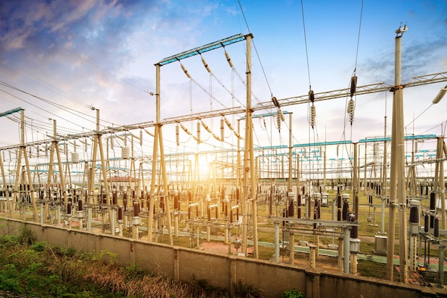 High voltage power substation