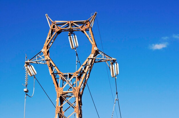 High voltage pylon