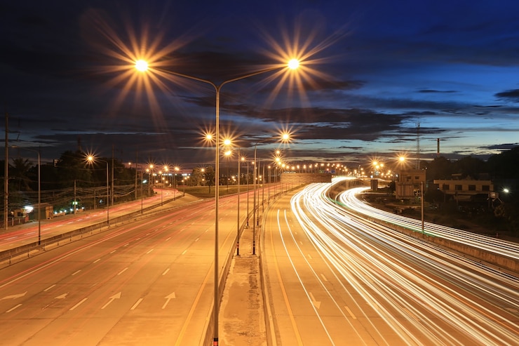 Photo highway roads in twilight sky