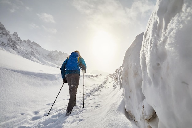 Hiker в горах