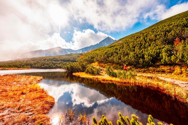 국립공원 하이 타트라스 하이킹 Vysoke Tatry 슬로바키아 산의 zelene pleso 근처 biele pleso 하이킹