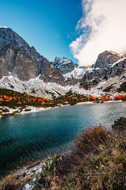 Hiking in national park high tatras hiiking from white lake to\
green lake in the mountain landscape zelene pleso slovakia