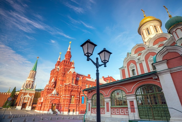 写真 モスクワの赤い広場にある歴史的な建物