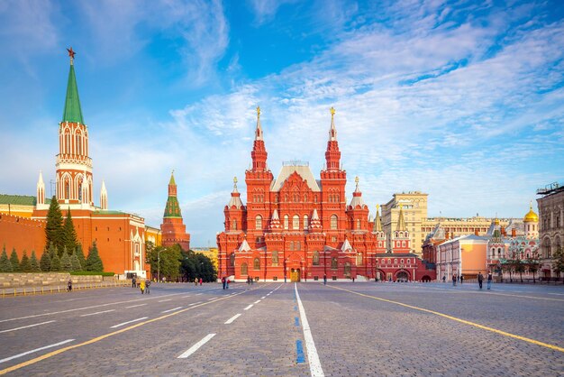 Photo historical buildings at the red square in moscow