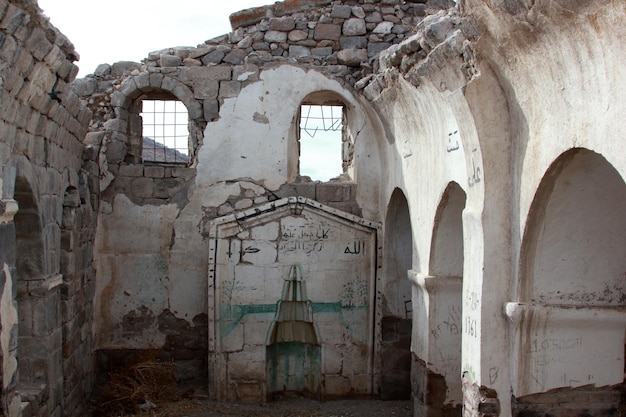 Historische kerkruïnes in Konya Karaman, Turkije