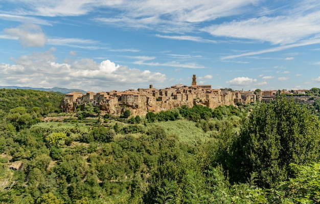 Historische rotsstad pitigliano, italië