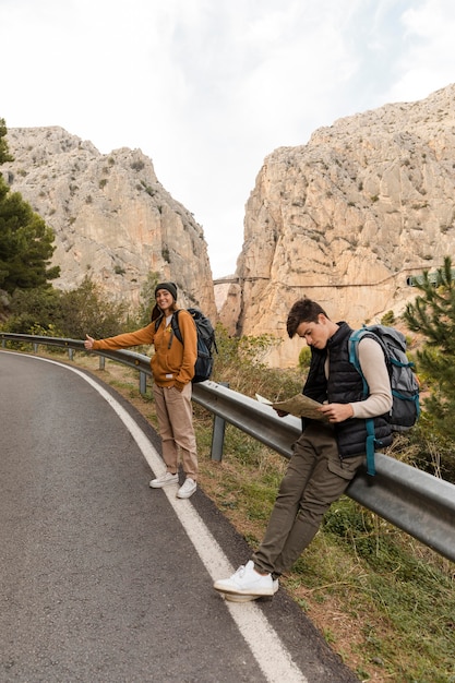 Foto autostop per una visione a lungo termine dell'auto