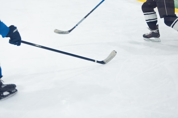 Foto hockey contro arena di football americano