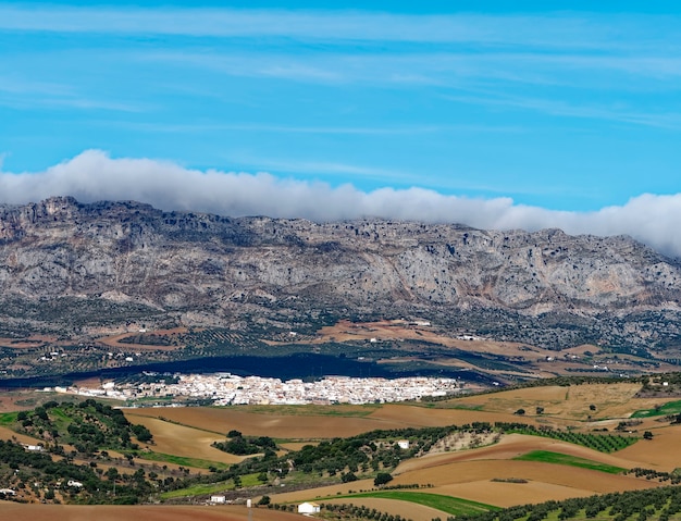 Hoge hoek panoramisch uitzicht op de stad Antequera.