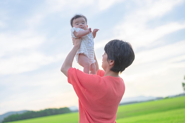 Hokkaido's wijde lucht aarde en ouders en kinderen