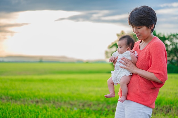 Hokkaido's wijde lucht aarde en ouders en kinderen