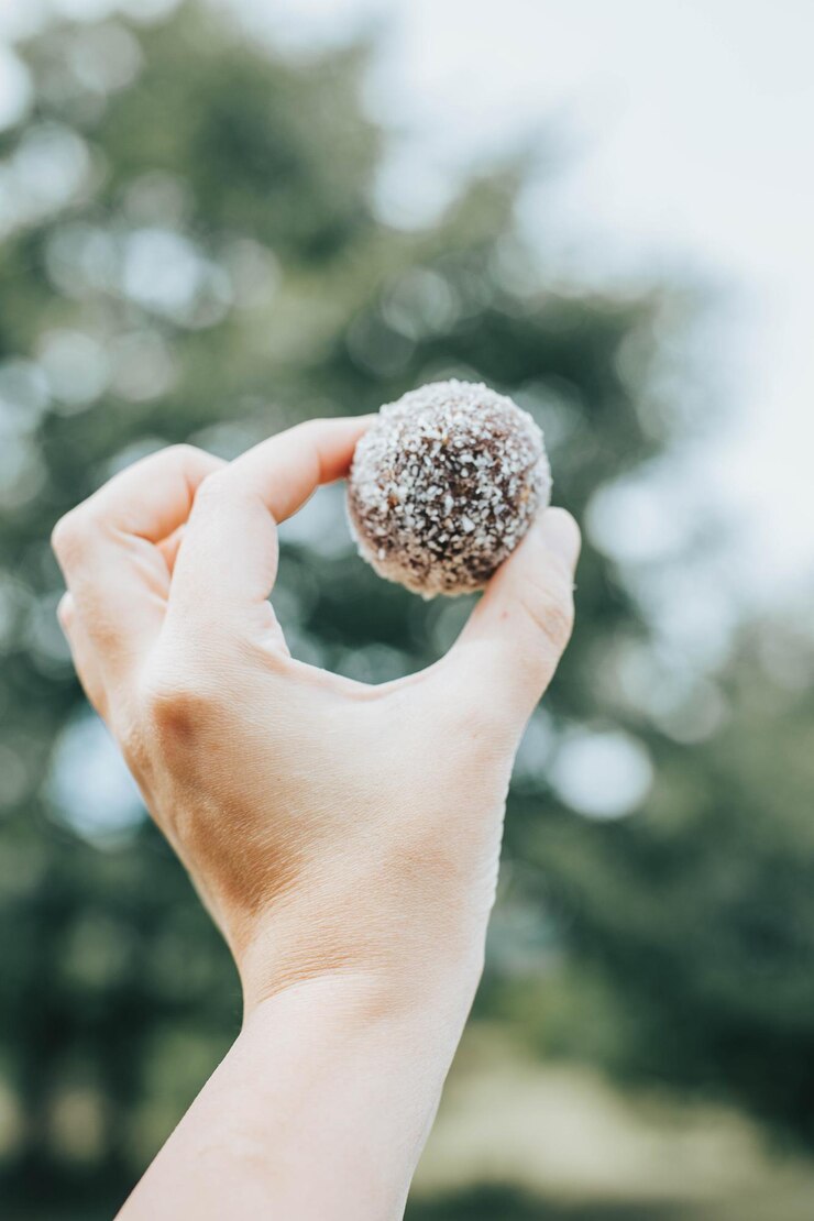 Photo holding sweets