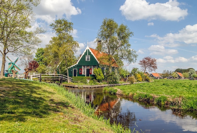 네덜란드 시골 풍경 네덜란드 풍차와 Zaanse Schans 마을의 정통 주택