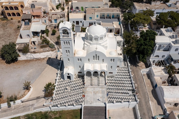 Photo the holy church of panagia mesani in emporio santorini greece