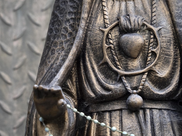 Holy madonna heart statue detail