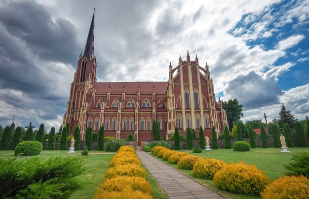 Chiesa cattolica della santissima trinità, villaggio di gervyaty, regione di grodno, belarus