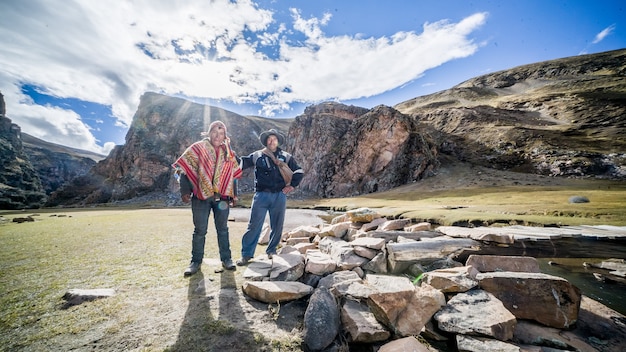 Photo hombres de los andes