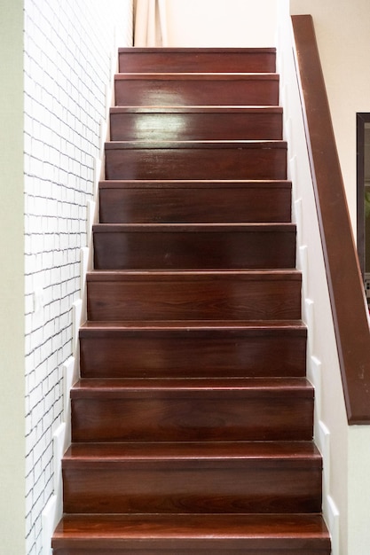 Photo home classic wooden step stair in side the house bangkok thailand