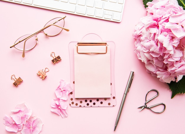 Home feminine desk