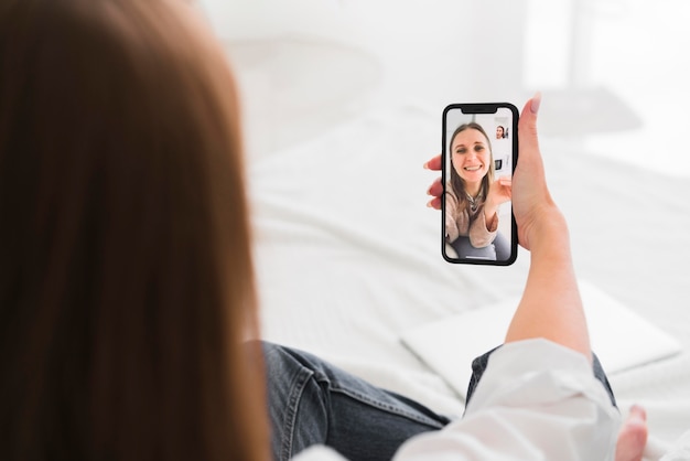 Photo home lifestyle concept woman taking a selfie