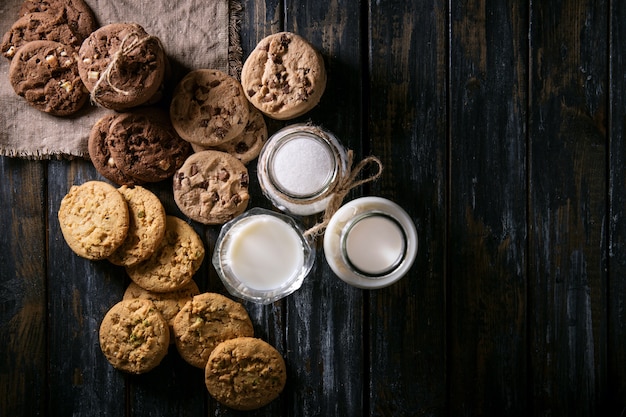 Biscotti fatti in casa con gocce di cioccolato