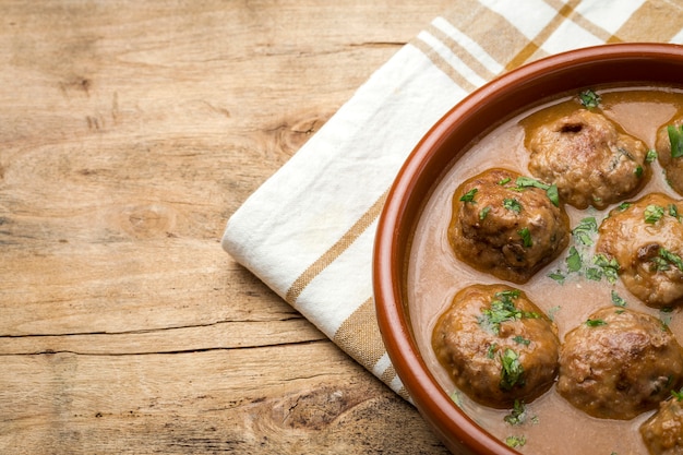 Photo homemade albondigas with spanish sauce