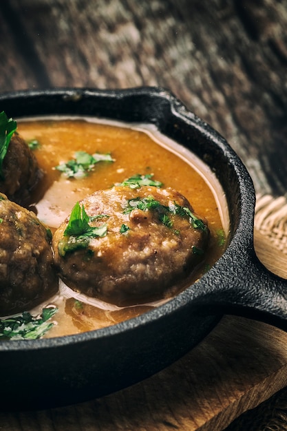 Photo homemade albondigas with spanish sauce