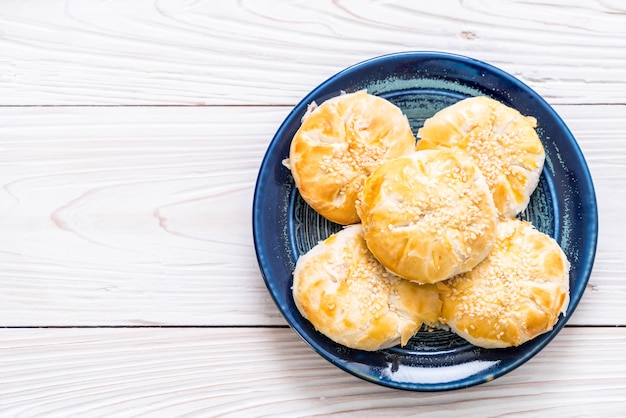 Homemade apple pie in asian style 