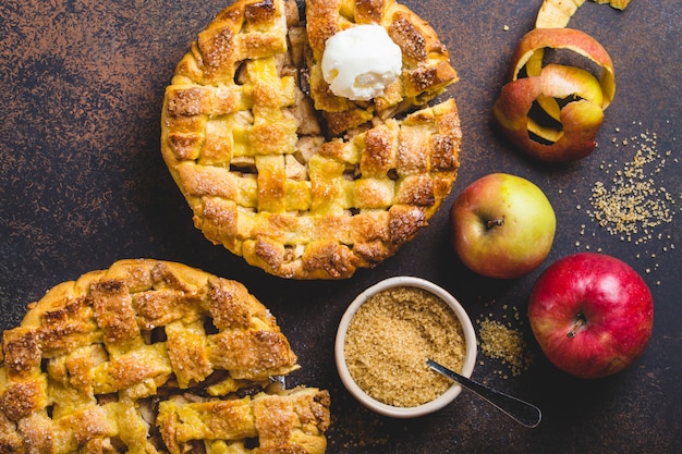 Homemade apple pie