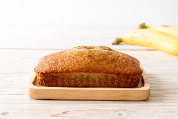 Foto pane alla banana fatto in casa o torta alla banana affettata