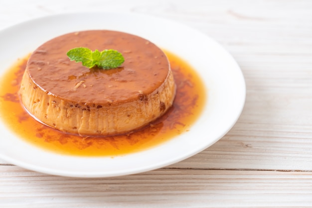 homemade caramel custard pudding