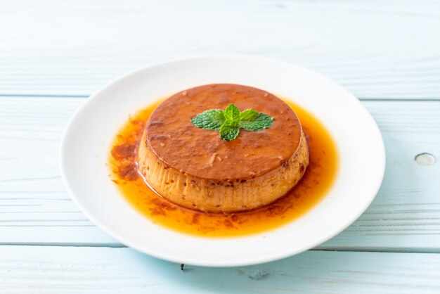 homemade caramel custard pudding