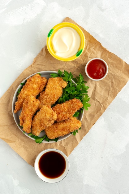 Photo homemade chicken nuggets battered with panko