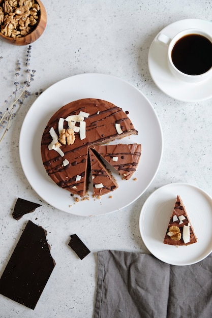 自家製チョコレート生ビーガンケーキ