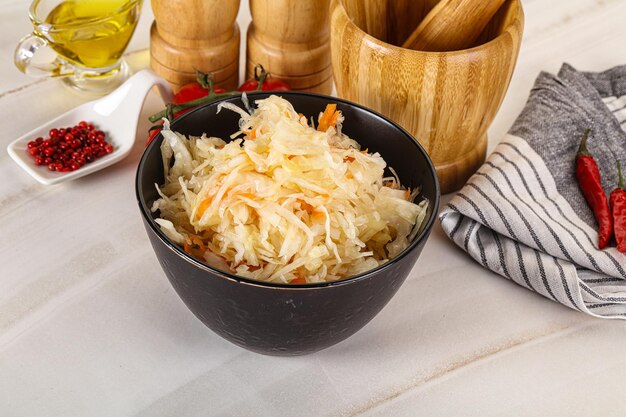 Photo homemade fermented cabbage sauerkraut