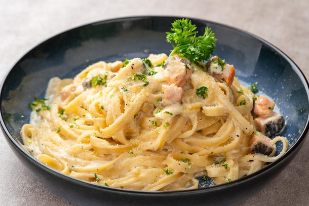 homemade fettuccine pasta with white cream sauce