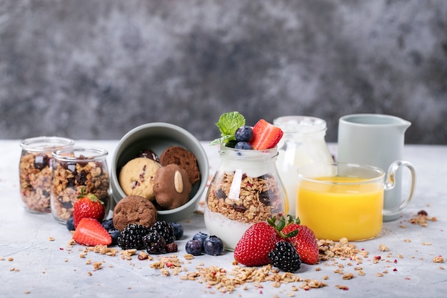 Foto colazione casalinga di muesli