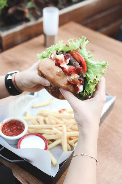 Homemade hamburger with fresh vegetables