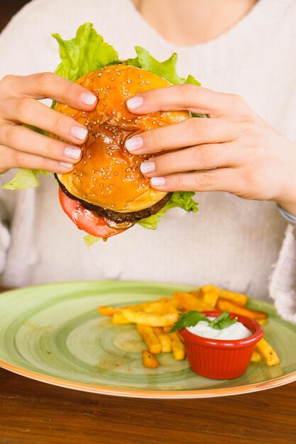 Homemade hamburger with fresh vegetables