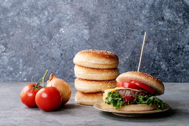 Homemade hamburger with fresh vegetables