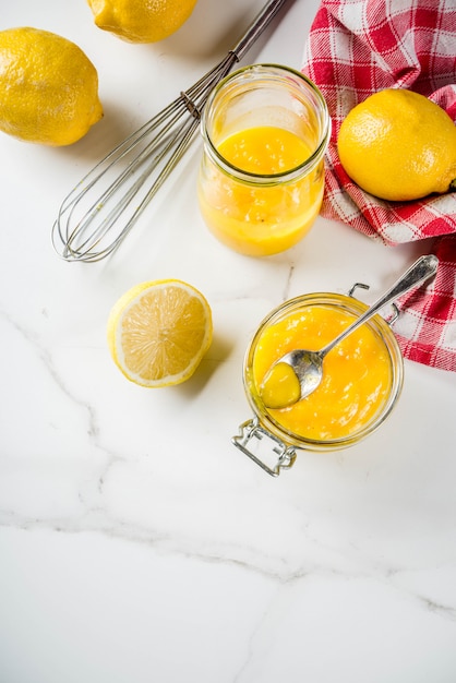 Homemade lemon curd