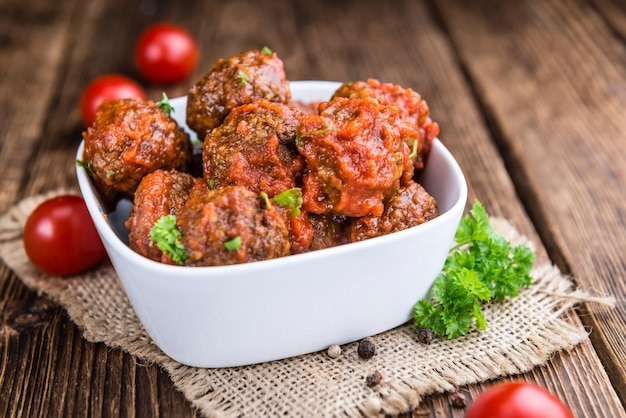 Homemade Meatballs with Tomato Sauce