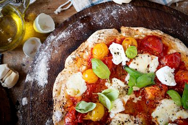 Homemade pizza food photography recipe idea