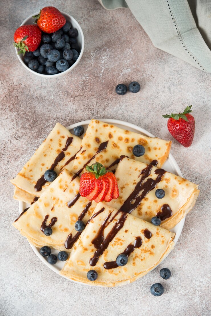 Photo ベリーとチョコレートの自家製薄いパンケーキ