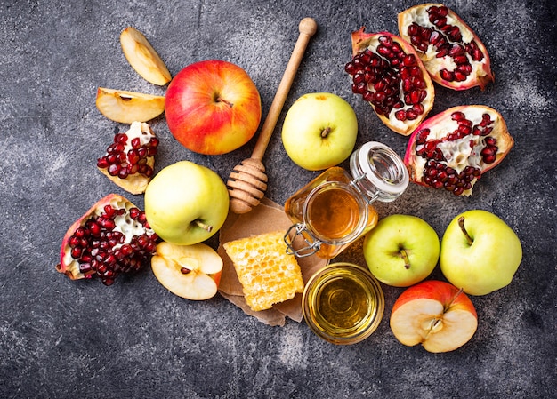 Foto miele, mela e melograno per rosh hashana