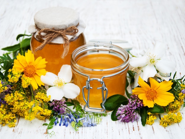 Honey and wild flowers 