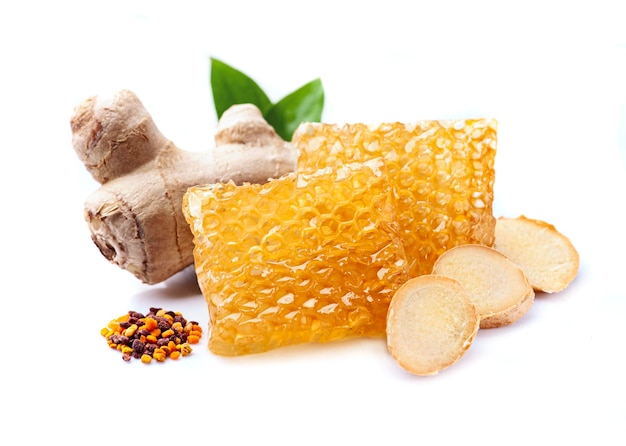 Honeycomb with ginger root and pollen