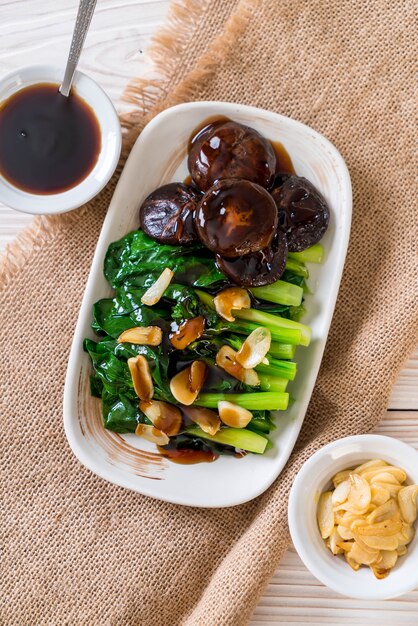 Hong Kong Kale stir fried in oyster sauce