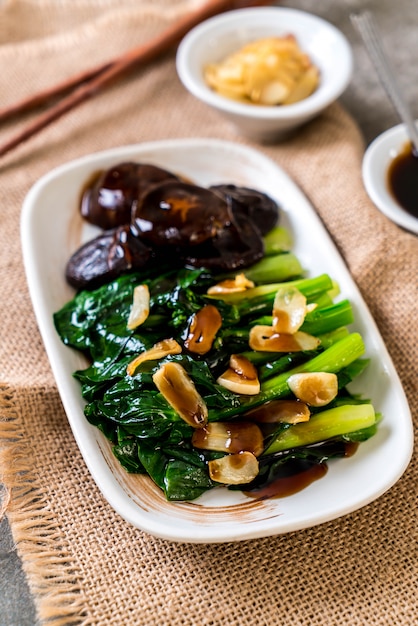 Hong Kong Kale stir fried in oyster sauce