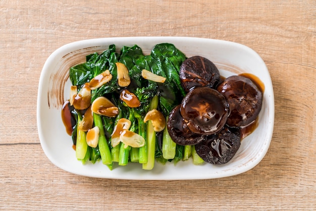 Hong Kong Kale stir fried in oyster sauce